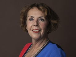 Angela Maas
