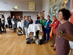 Workshop: Vrouwelijke leiderschap; Zorg voor meer macht en invloed Erna ter Weele en Margon van Toor